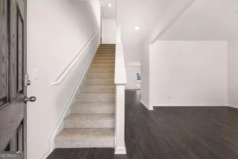 Entry Way - 413 Harrow Dr #271, Perry, GA 31069 photo 5 of 11