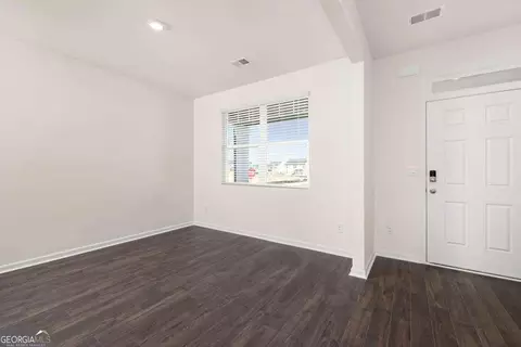 Living - 413 Harrow Dr #271, Perry, GA 31069 photo 1 of 1