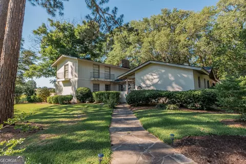 204 Wright Dr, Eastman, GA 31023