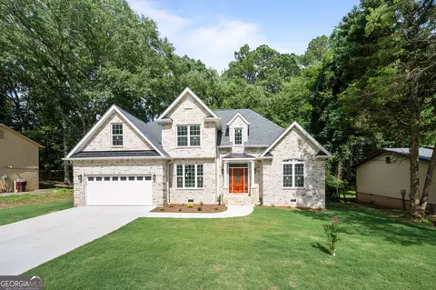 6146 Fieldcrest Dr, Morrow, GA 30260