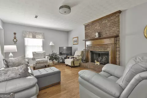 430 Anthony Dr, Tyrone, GA 30290 photo 13