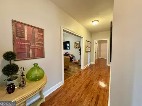 Entry Way - 213 Old Bridge Rd, Warner Robins, GA 31088 photo 9 of 20
