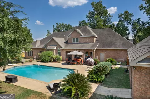 Exterior - 213 Old Bridge Rd, Warner Robins, GA 31088 photo 14 of 17
