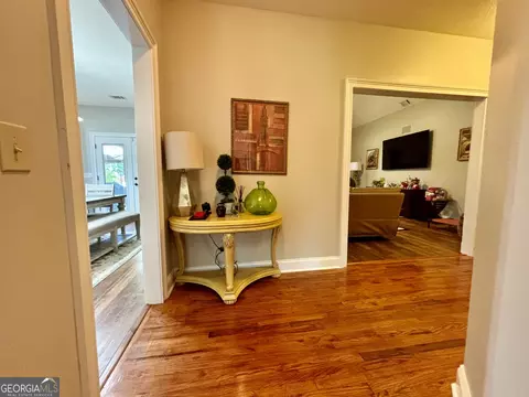 Entry Way - 213 Old Bridge Rd, Warner Robins, GA 31088 photo 8 of 20