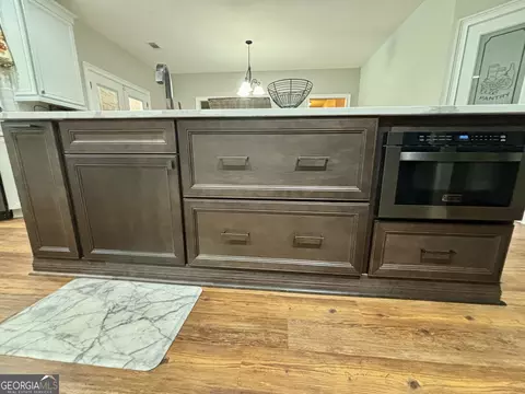 Kitchen - 213 Old Bridge Rd, Warner Robins, GA 31088 photo 8 of 9