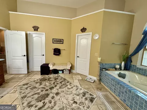 Bath - 213 Old Bridge Rd, Warner Robins, GA 31088 photo 4 of 9