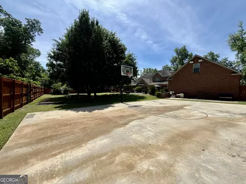 Exterior - 213 Old Bridge Rd, Warner Robins, GA 31088 photo 11 of 17