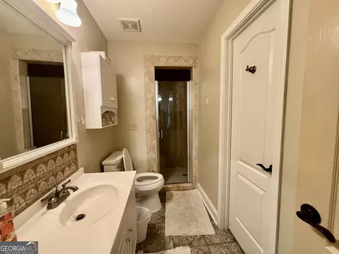 Bath - 213 Old Bridge Rd, Warner Robins, GA 31088 photo 6 of 9