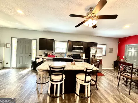 Kitchen - 213 Old Bridge Rd, Warner Robins, GA 31088 photo 9 of 9
