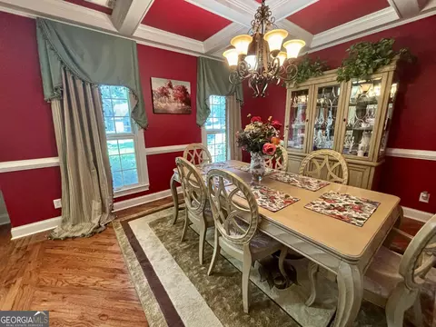 Dining - 213 Old Bridge Rd, Warner Robins, GA 31088 photo 2 of 4
