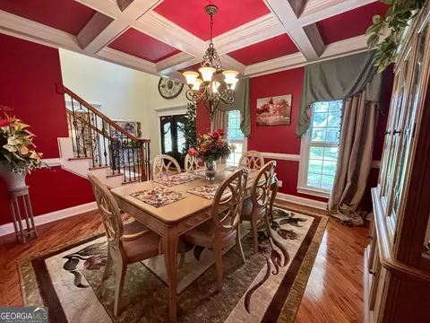 Dining - 213 Old Bridge Rd, Warner Robins, GA 31088 photo 1 of 4