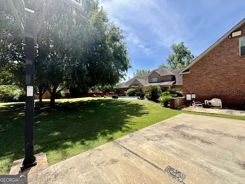 Exterior - 213 Old Bridge Rd, Warner Robins, GA 31088 photo 9 of 17