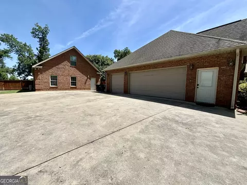 Exterior - 213 Old Bridge Rd, Warner Robins, GA 31088 photo 15 of 17