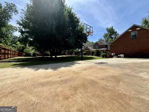 Exterior - 213 Old Bridge Rd, Warner Robins, GA 31088 photo 12 of 17