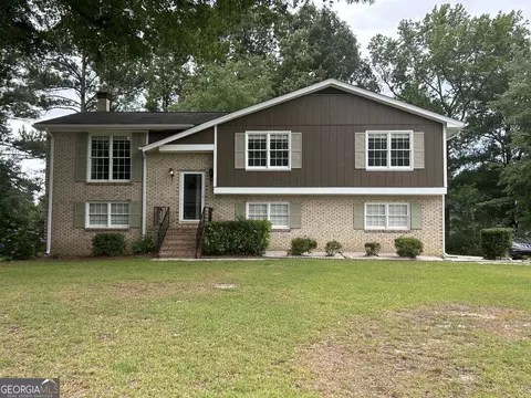 1860 Westley Dr, Riverdale, GA 30296