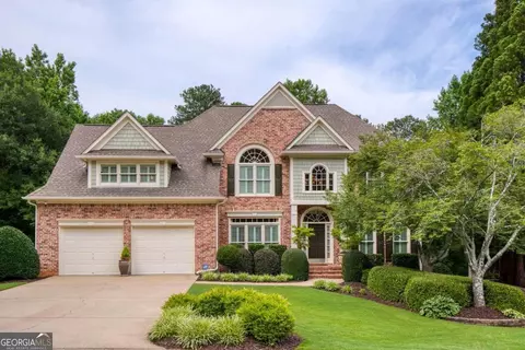 747 Vinings Estates Dr SE, Mableton, GA 30126