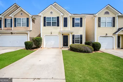 95 Crestfield Cir, Covington, GA 30016