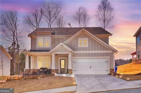 2022 Mustang Pass Dr, Conyers, GA 30012