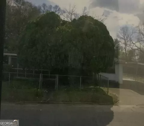 1160 Clark Ave, Albany, GA 31705