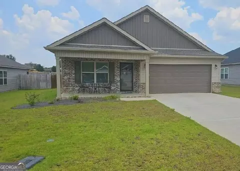 302 Lasso Dr, Warner Robins, GA 31088