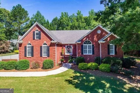 101 Country Ln, Carrollton, GA 30117