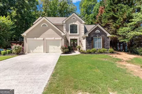 9620 Settlers Ln, Gainesville, GA 30506