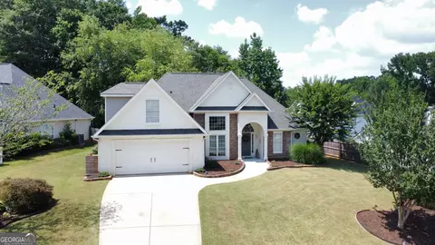 52 Park Forest Curv, Newnan, GA 30265