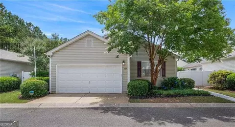 324 W Oaks Trl, Woodstock, GA 30188