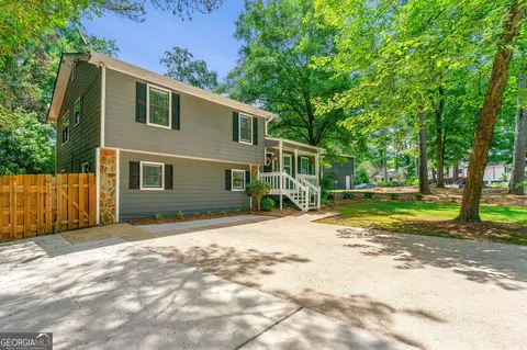 3630 Ashley Woods Dr, Powder Springs, GA 30127