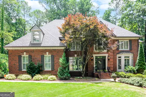 705 Hampton Trace Ln, Alpharetta, GA 30004