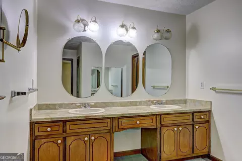 Bath - 3655 Highway 81 W, Hampton, GA 30228 photo 1 of 6