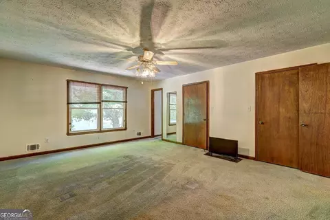Bedroom - 3655 Highway 81 W, Hampton, GA 30228 photo 3 of 6