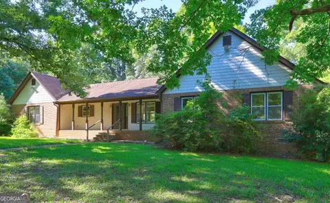 Exterior - 3655 Highway 81 W, Hampton, GA 30228 photo 6 of 10