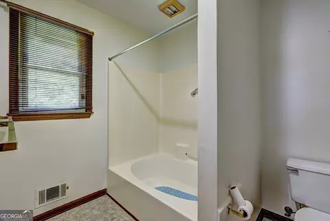 Bath - 3655 Highway 81 W, Hampton, GA 30228 photo 5 of 6