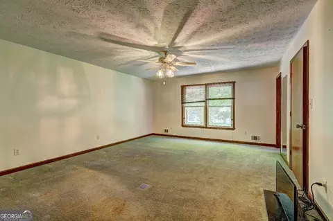 Living - 3655 Highway 81 W, Hampton, GA 30228 photo 5 of 5