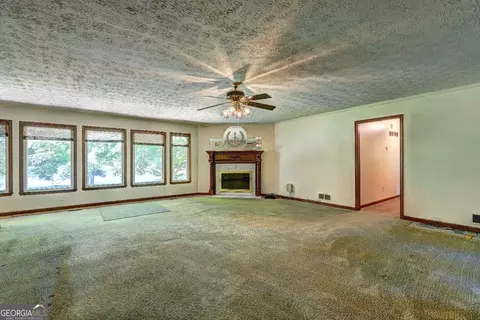 Living - 3655 Highway 81 W, Hampton, GA 30228 photo 2 of 5