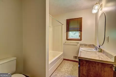 Bath - 3655 Highway 81 W, Hampton, GA 30228 photo 3 of 6