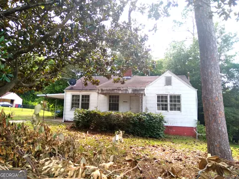 3855 Emory Dr, Macon, GA 31206