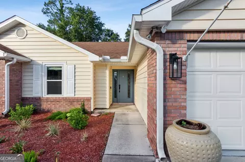 103 Royal Ct, Saint Marys, GA 31558