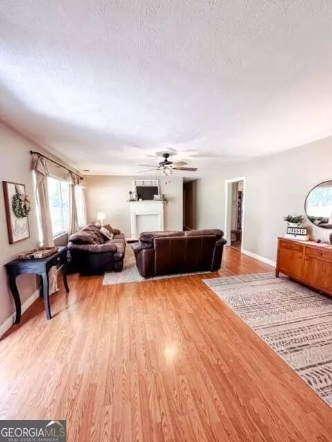 819 W College St, Ailey, GA 30410 photo 8