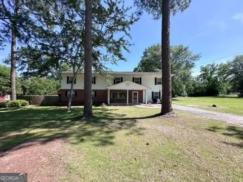 819 W College St, Ailey, GA 30410 photo 3