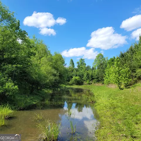 544 B Johnson Rd SE, Fairmount, GA 30139