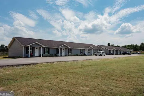 145 Pineview Rd, Alma, GA 31510
