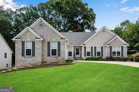 5765 Newberry Point Dr, Flowery Branch, GA 30542