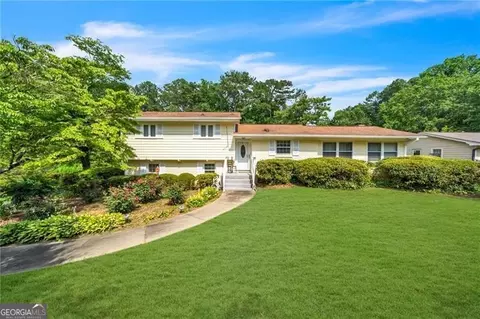 2985 Michael Dr, Marietta, GA 30006