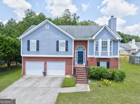 703 Riverside Dr, Calhoun, GA 30701