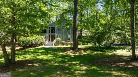 5755 Kentucky Downs Dr, Macon, GA 31210