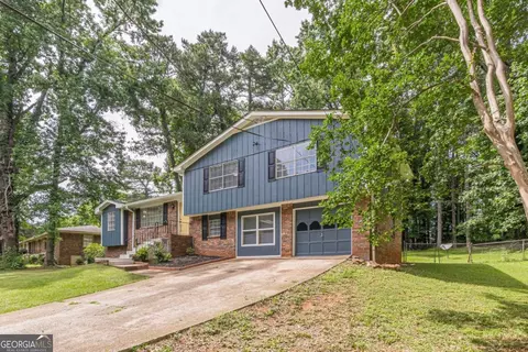 5916 Hallwood Ct, Lithonia, GA 30058
