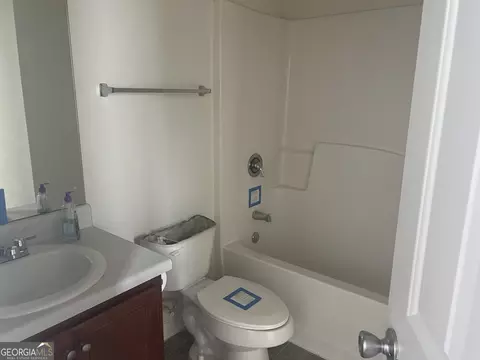 305 Timberlake Ter, Covington, GA 30016 photo 4