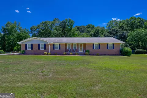 155 Redwood Cir, Fayetteville, GA 30214